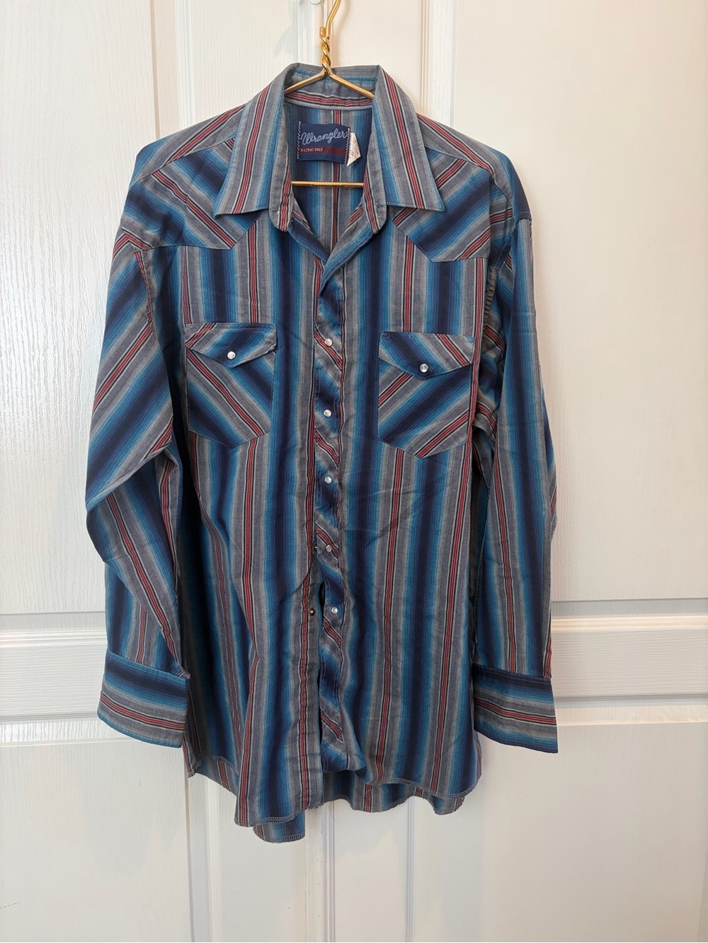 Wrangler Blue and Red Multi-Stripe Western Button-Down Shirt 17 1/2 long tail 36